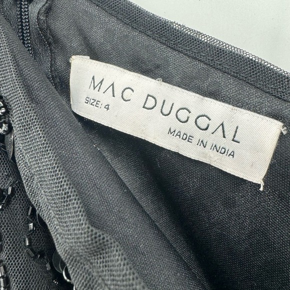 Mac Duggal Women's Black One Shoulder Embellished Gown Size 4 NWT - Picture 12 of 12